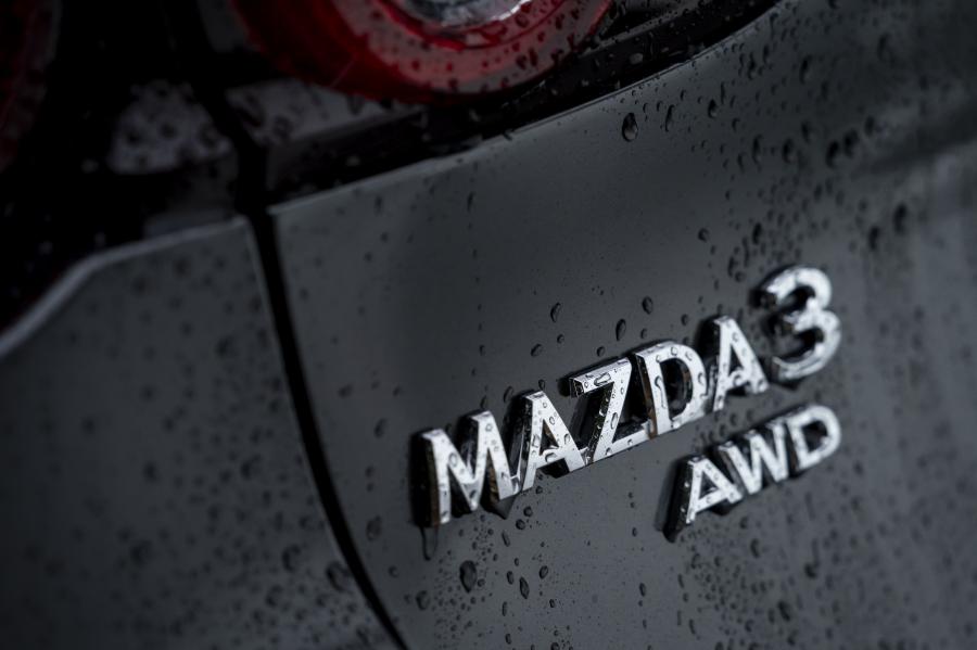 Логотип Mazda3 Skyactiv-X AWD Hatchback (BP) 2019 года  (UK) (фото 31 из 42)